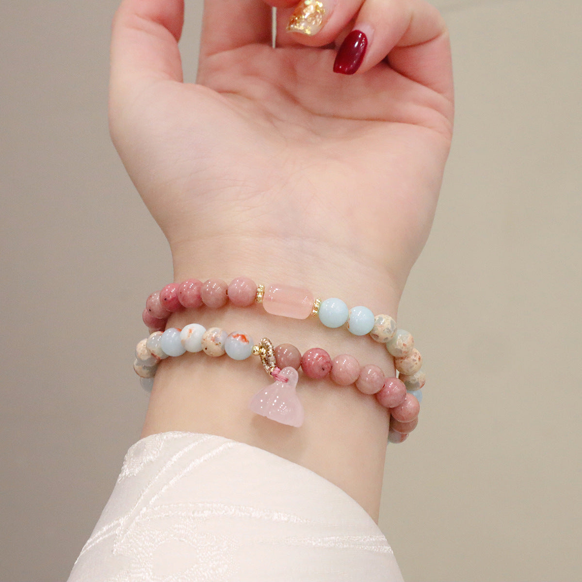 Natural strawberry crystal bracelet