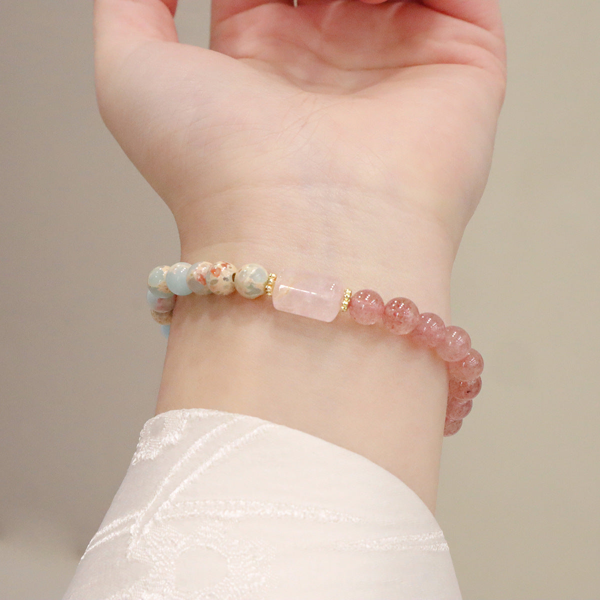 Natural strawberry crystal bracelet