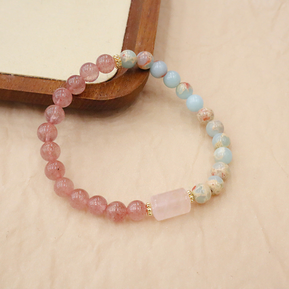 Natural strawberry crystal bracelet