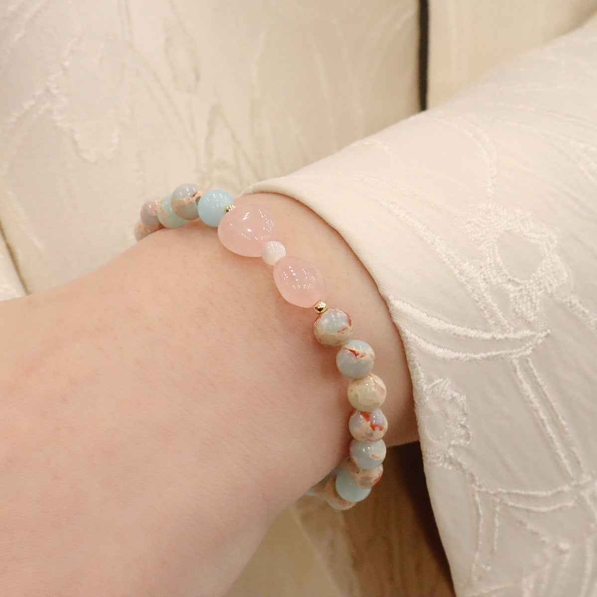 Natural strawberry crystal bracelet