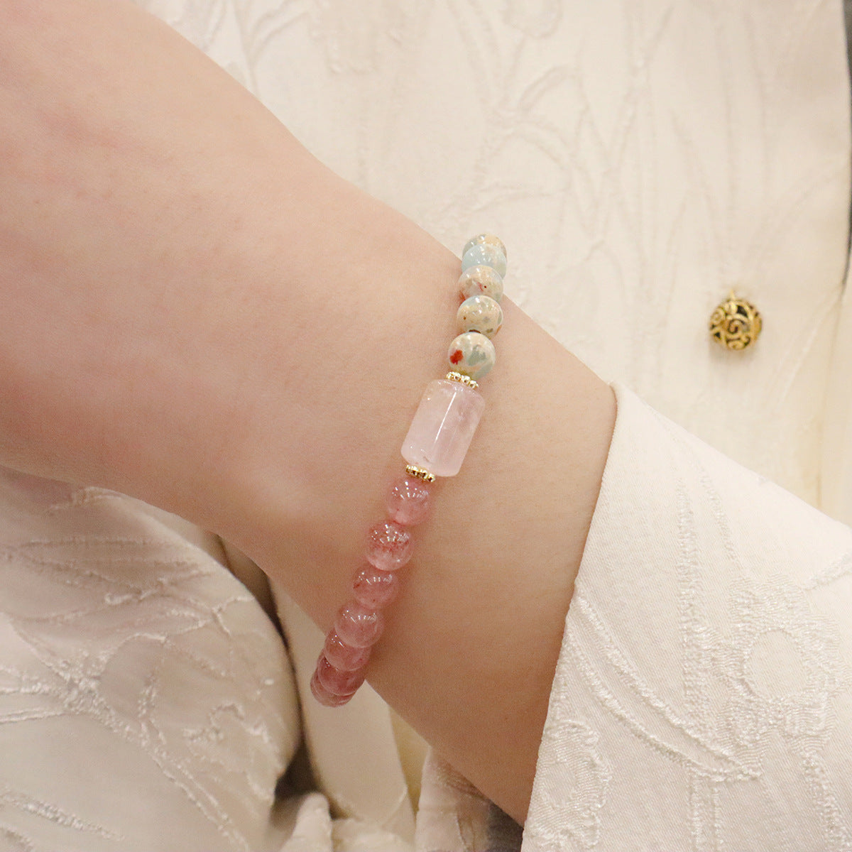 Natural strawberry crystal bracelet